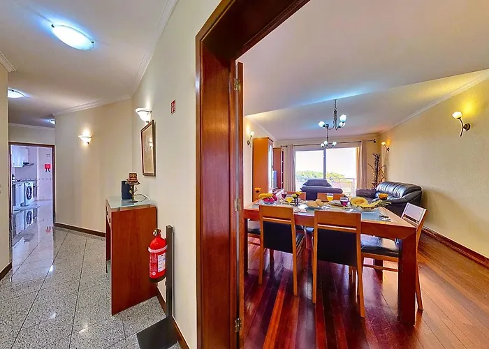 Zentrum By Interhome Daire