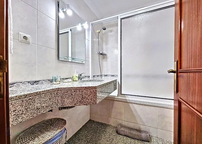 Zentrum By Interhome דירה *